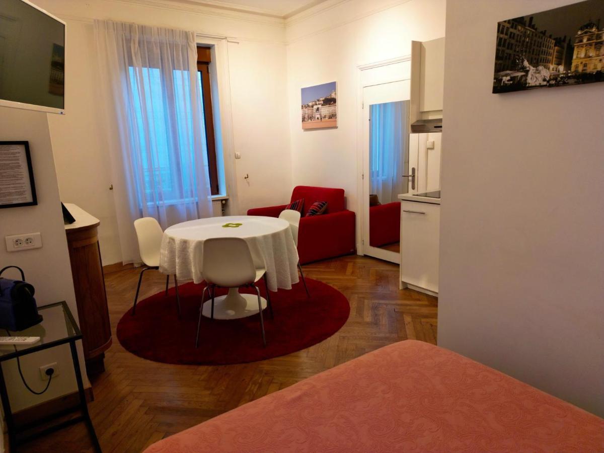 B&B "Clos Feuillat" Lyon Exterior photo